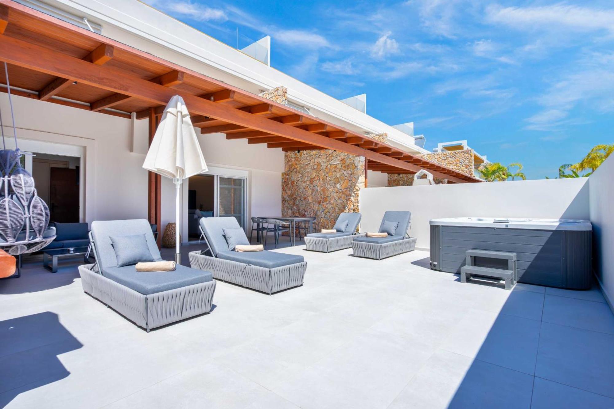 Venezia Luxury Living Villas, Faliraki Buitenkant foto