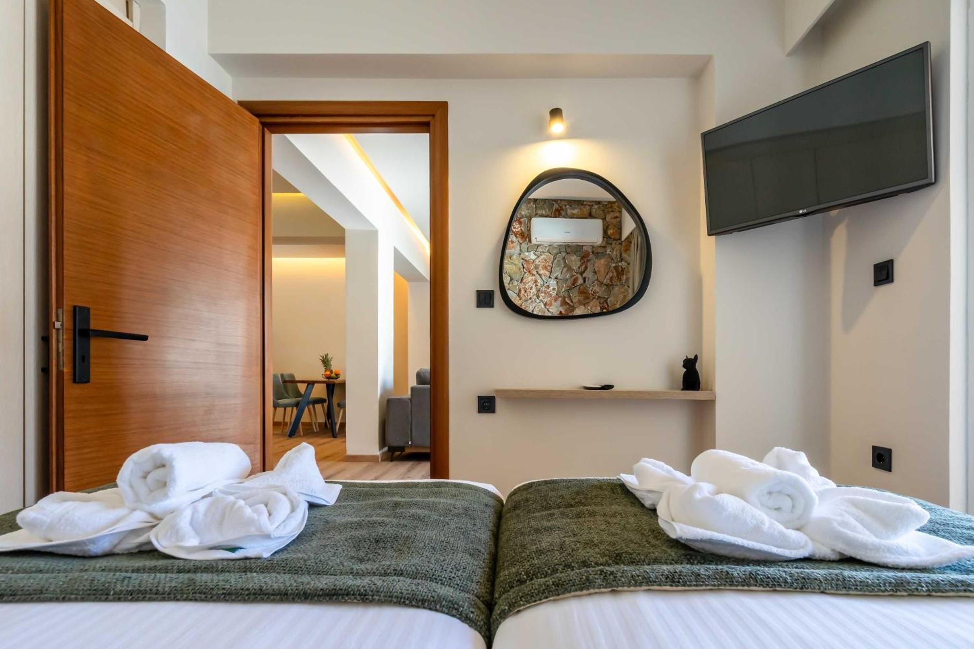 Venezia Luxury Living Villas, Faliraki Buitenkant foto