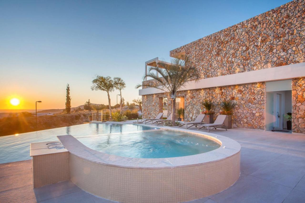 Venezia Luxury Living Villas, Faliraki Buitenkant foto